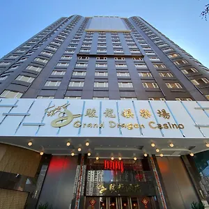 Grand Dragon **** Macao