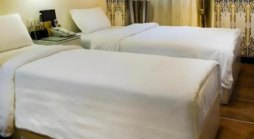 **  Happy Family Hotel Makao Çin